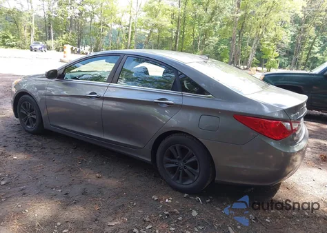 2013 Hyundai Sonata Gls from USA, damaged, VIN 5NPEB4AC5DH707233